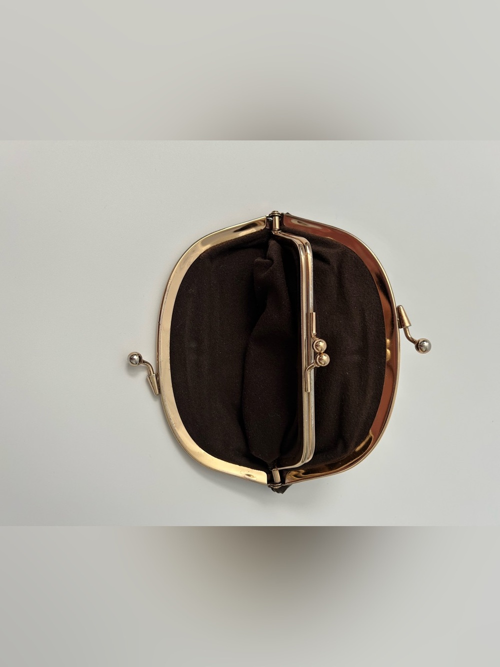 VTG Genuine Eel Skin Double Kiss Lock Coin Change Purse
Brown Burgundy Gold - Picture 6 of 10